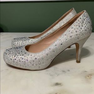 Size 9 Silver Glitter Heels with gemstones